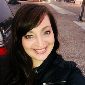 Meet your Posher, Marianne